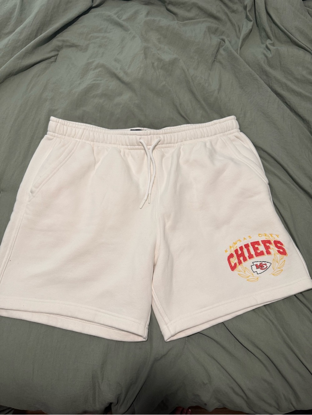Abercrombie & Fitch White Fleece Waistband Sweatshorts with Navy Label